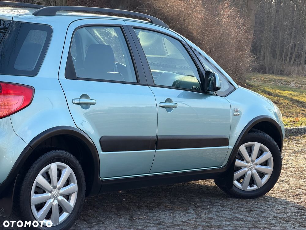 Suzuki SX4 1.9 DDiS DPF 4x4 Club - 37