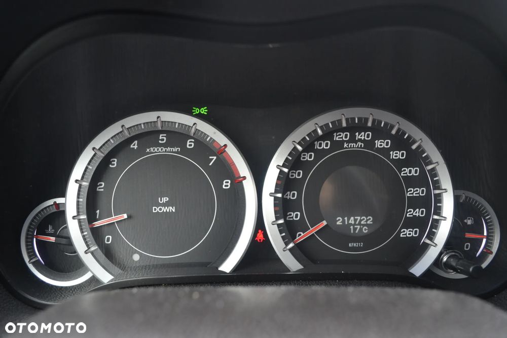 Honda Accord 2.0 Executive - 18