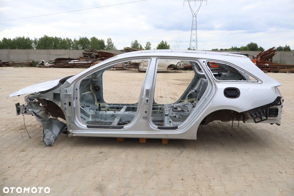 ĆWIARTKA PRAWY PRZÓD PODŁUŻNICA KIA CEED III - 7