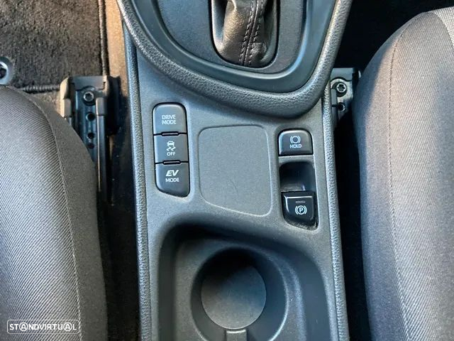 Toyota Yaris 1.5 HDF Premier Edition - 26