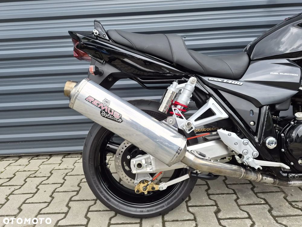Suzuki GSX - 10