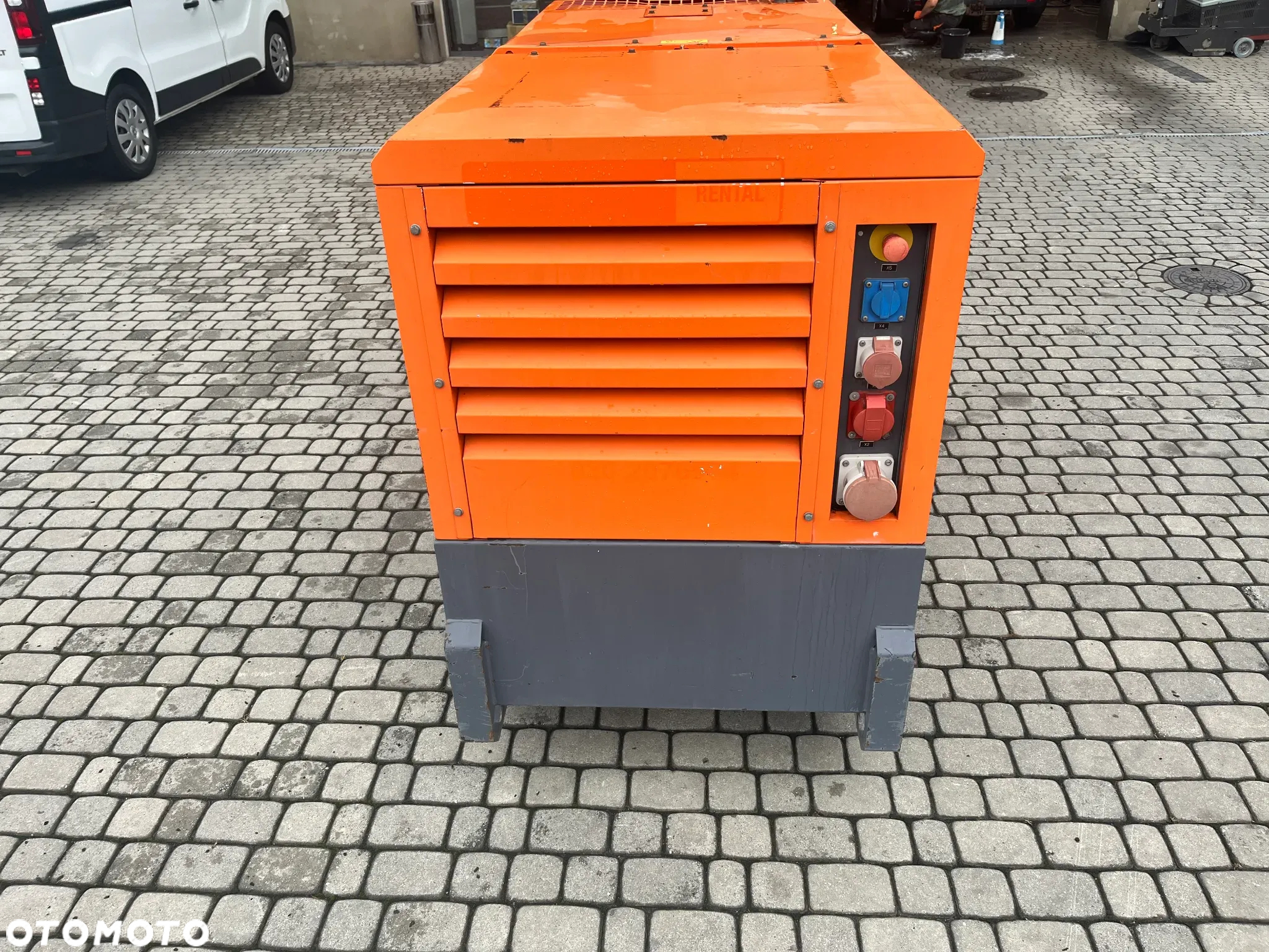 Agregat prądotwórczy ATLAS COPCO QAS 40 40KVA 35KW - 3