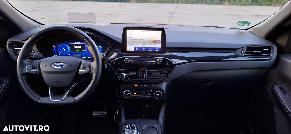 Ford Kuga 2.5 Duratec PHEV ST-LINE - 20