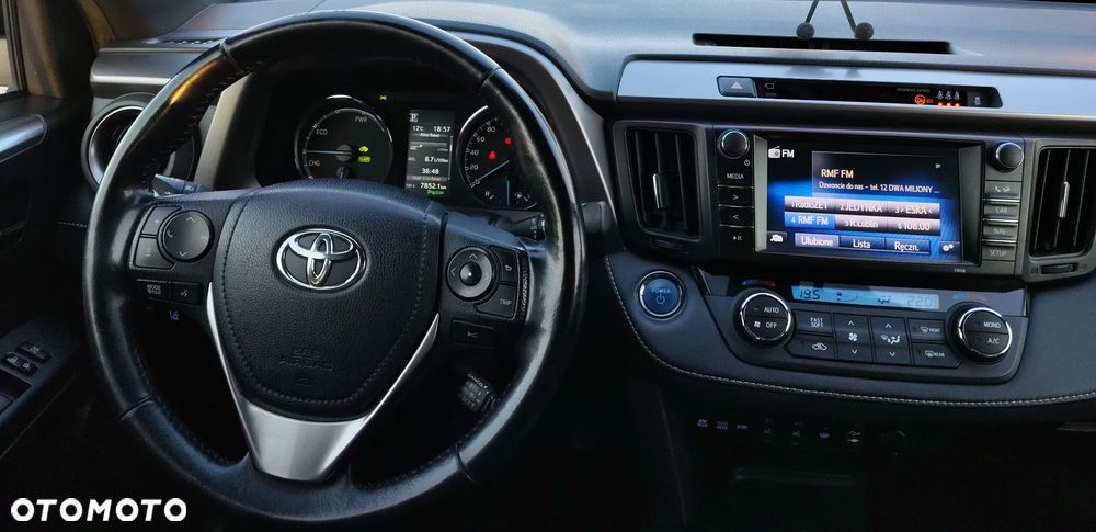 Toyota RAV4 Hybrid Prestige 4x4 - 11