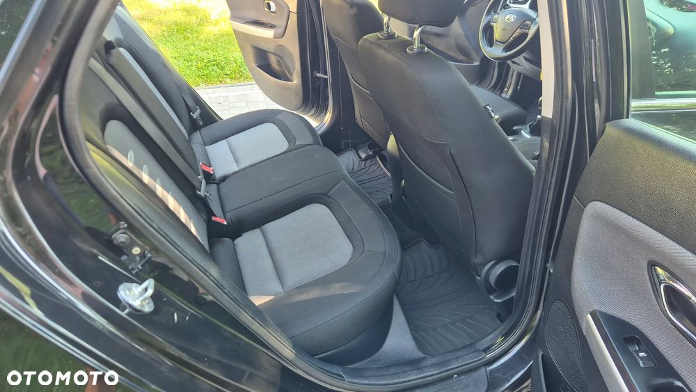 Kia Ceed 1.4 CRDi 90 Spirit - 13