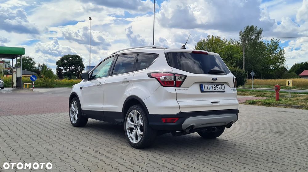 Ford Escape 2.0 EcoBoost AWD Titanium - 3