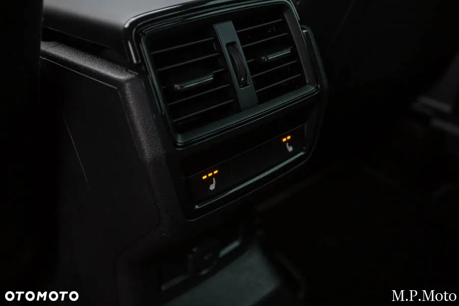 Skoda Karoq 2.0 TSI 4x4 Sportline DSG - 34