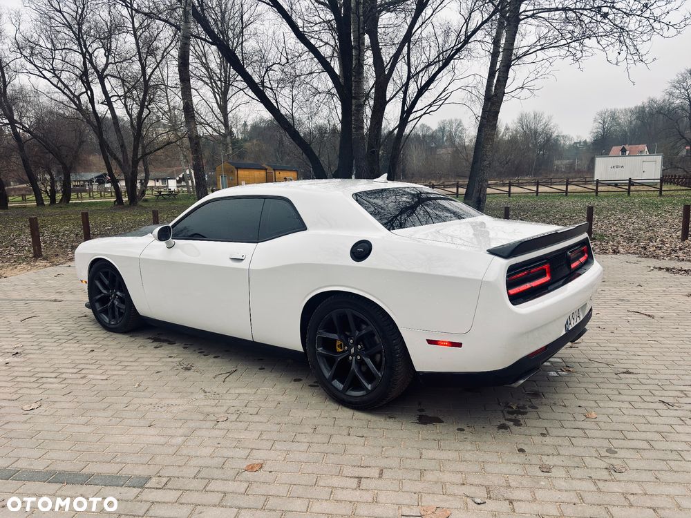 Dodge Challenger 5.7 R/T - 19