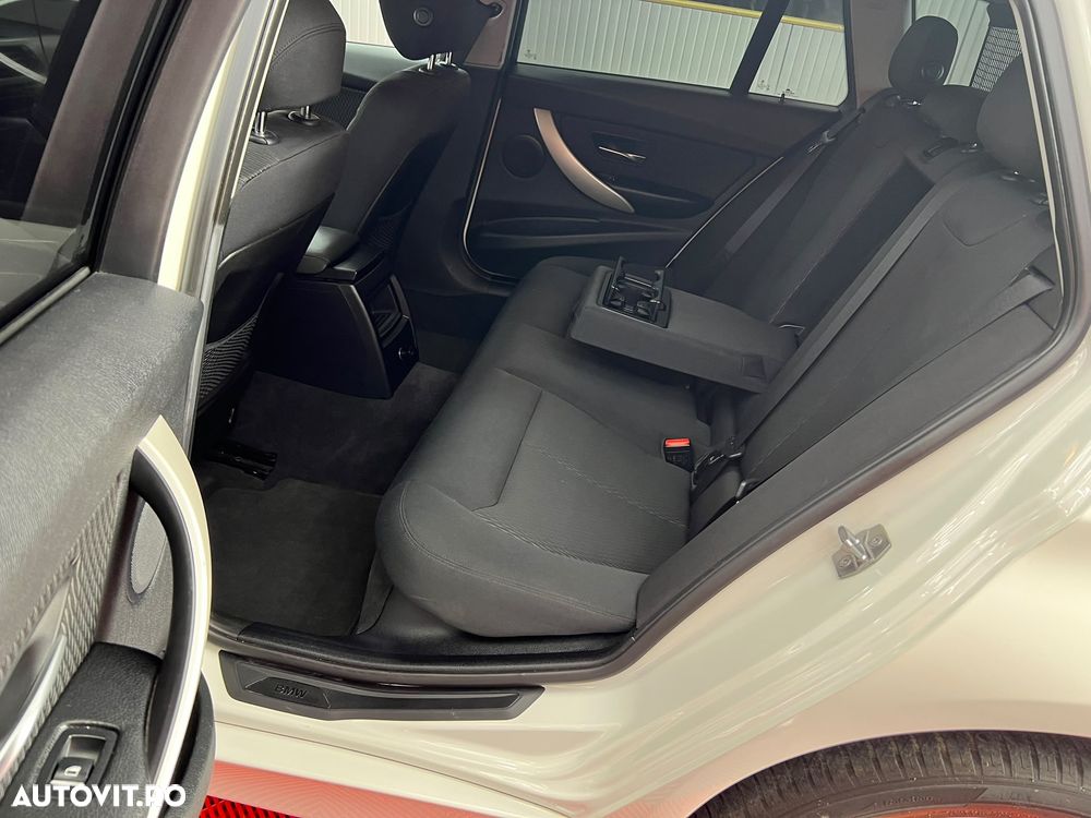 BMW Seria 3 316d Aut. - 15