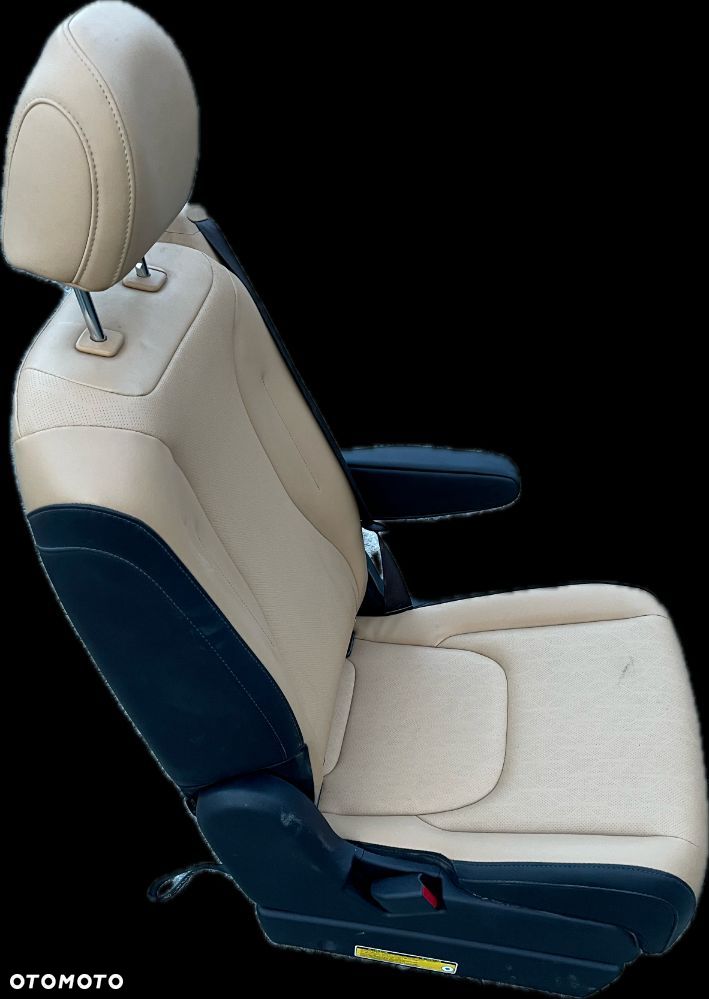 B3 KIA CARNIVAL IV 2020 - FOTEL LEWY TYŁ TYLNY II RZĄD JY2 - 4