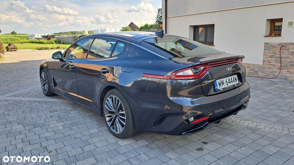 Kia Stinger 2.2 CRDI GT Line AWD - 3