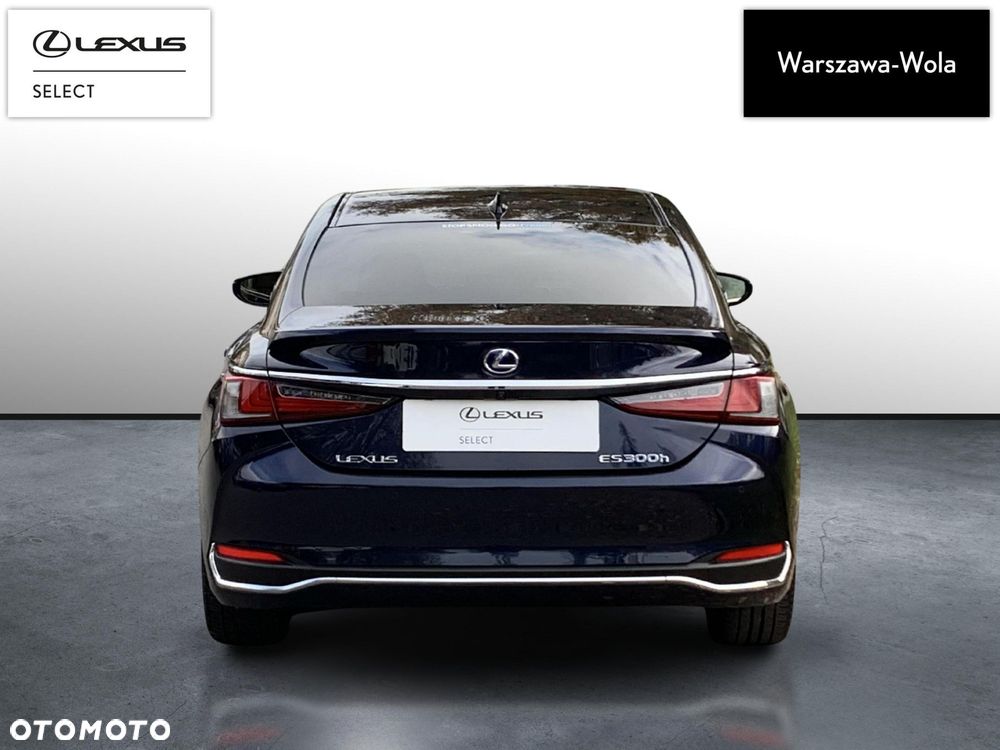 Lexus ES - 8
