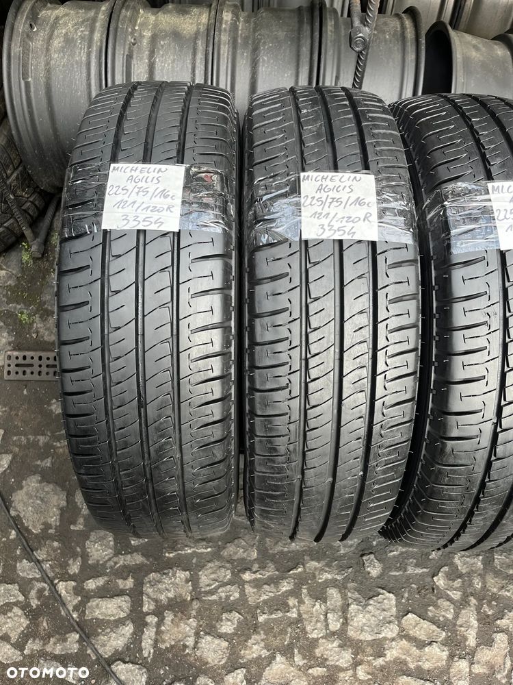Michelin Agilis 225 75 16C 121/120 R 6szt bliźniak - 3
