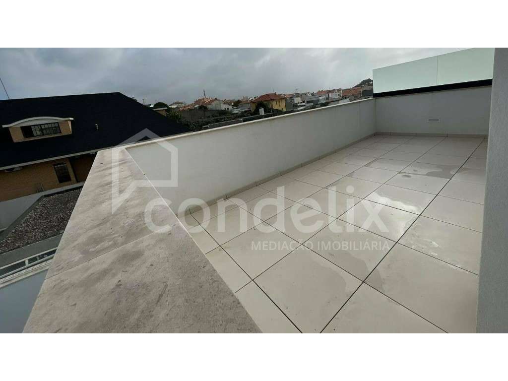 Moradia T4 Moradia Premium T4 com 3 Frentes a 500m da Praia - Salgu... - Grande imagem: 4/40