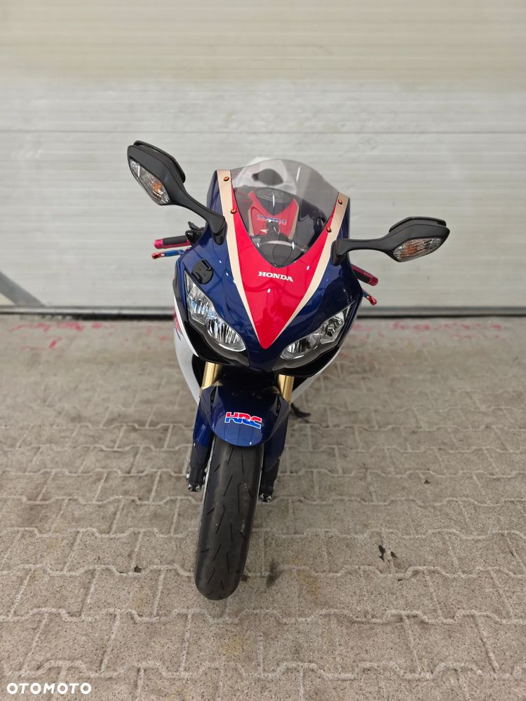 Honda CBR - 17