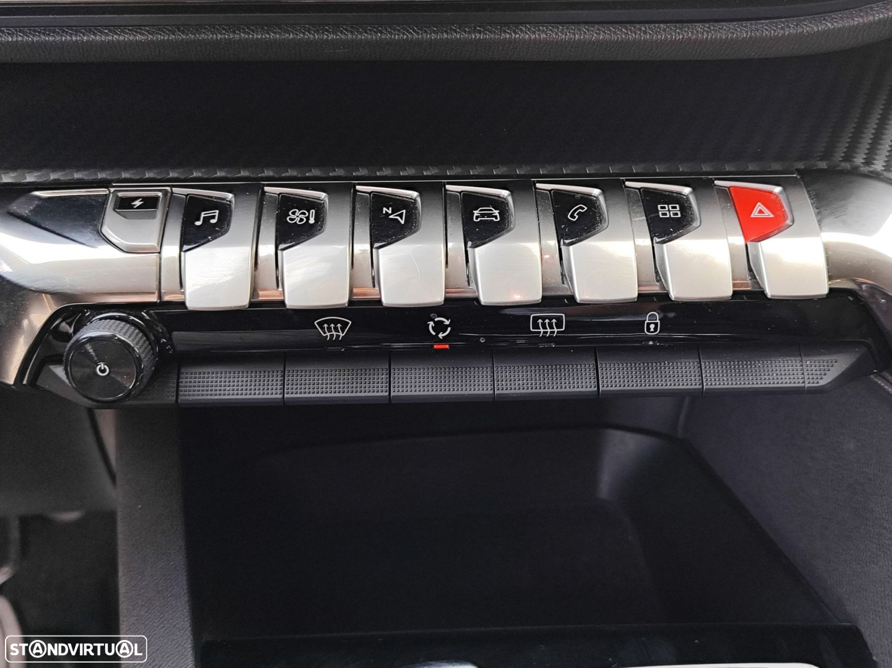 Peugeot 3008 1.6 Hybrid Allure e-EAT8 - 33