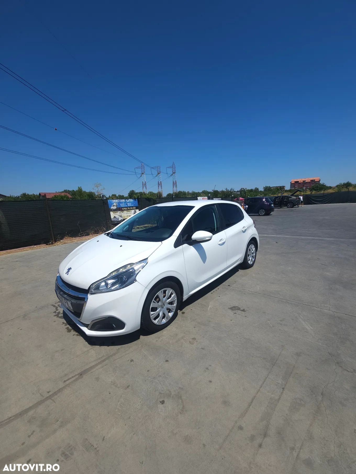 Peugeot 208 1.5 BlueHDi STT Allure - 1