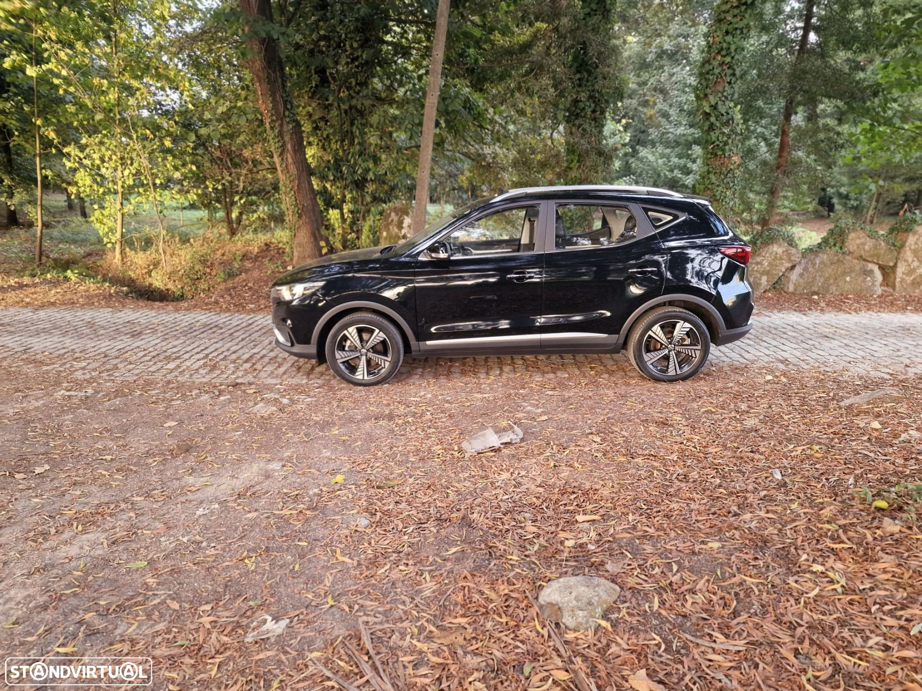MG ZS - 4
