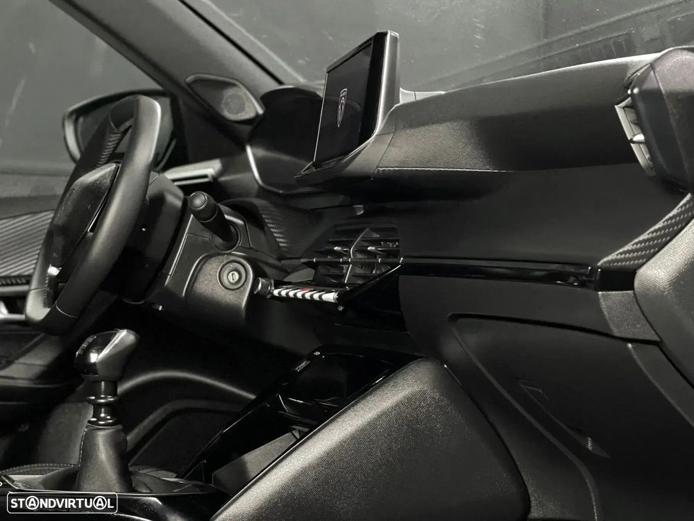 Peugeot 2008 - 9