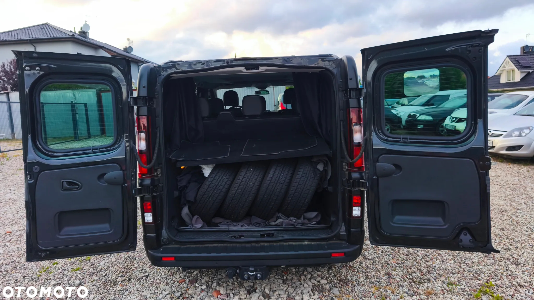 Opel Vivaro - 32