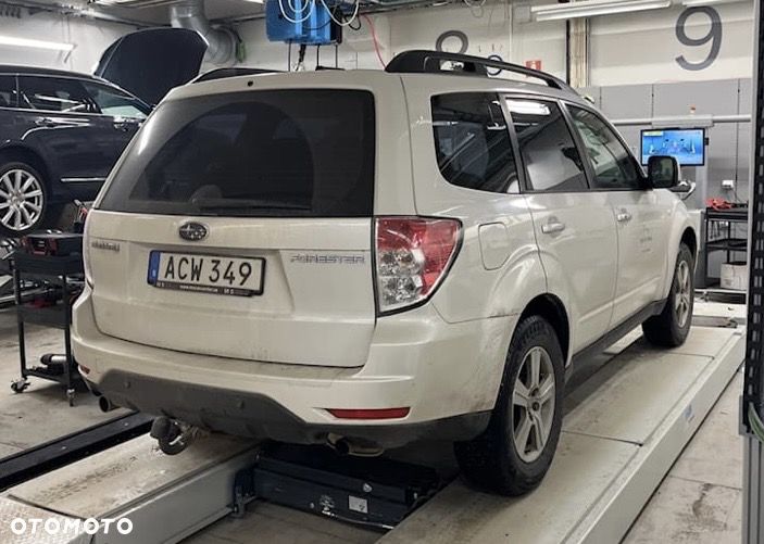 Subaru Forester 2.0X Automatik Exclusive - 2