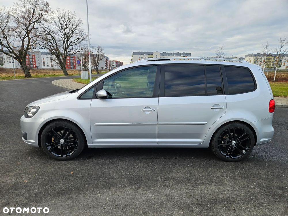 Volkswagen Touran 2.0 TDI DPF DSG Highline - 2
