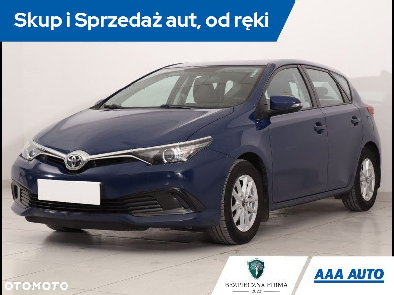 Toyota Auris - 2