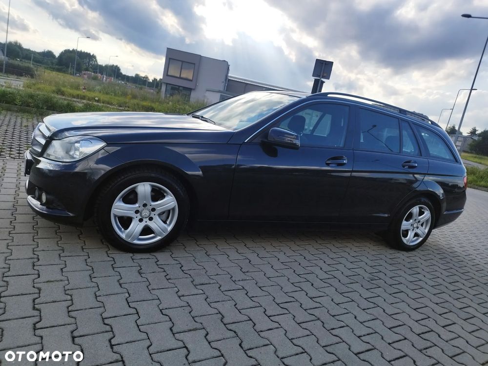 Mercedes-Benz Klasa C 200 CDI BlueEff Avantgarde - 3
