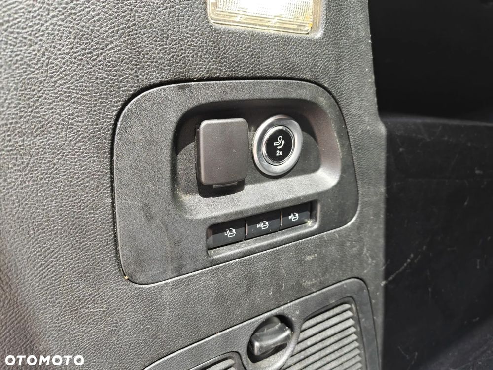 Ford S-Max 2.0 TDCi Titanium PowerShift - 15