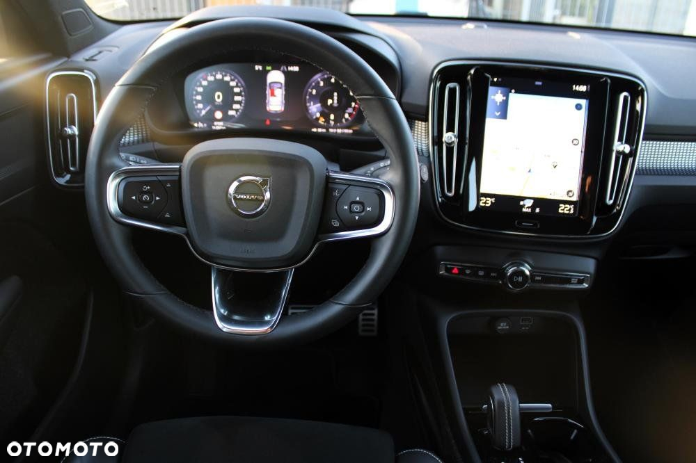 Volvo XC 40 - 20