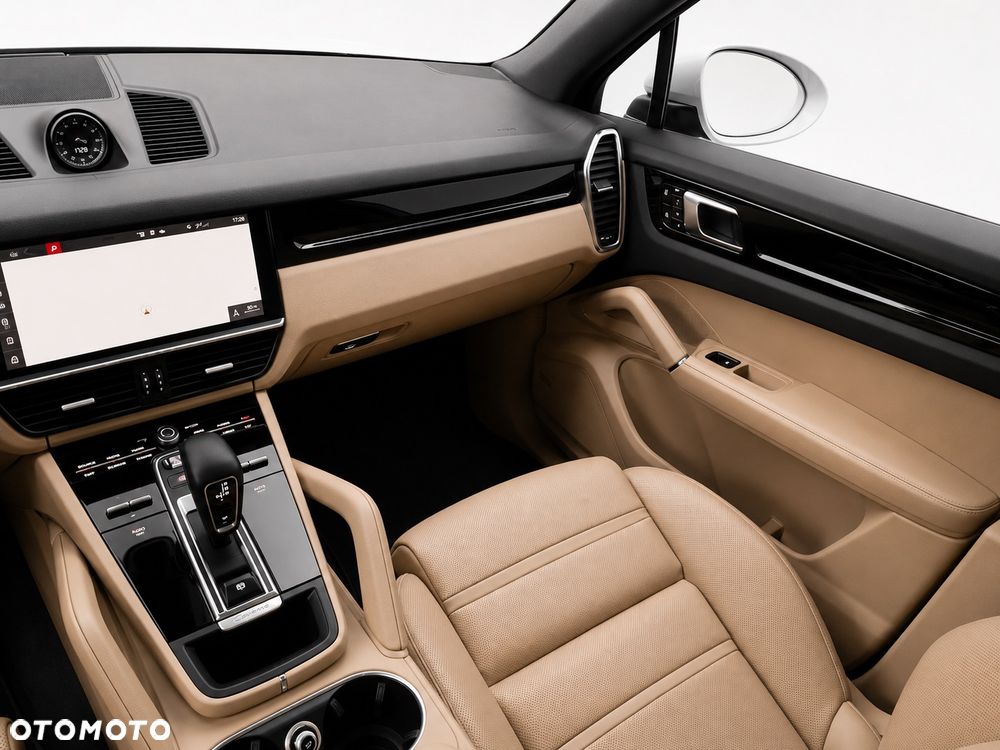 Porsche Cayenne - 8
