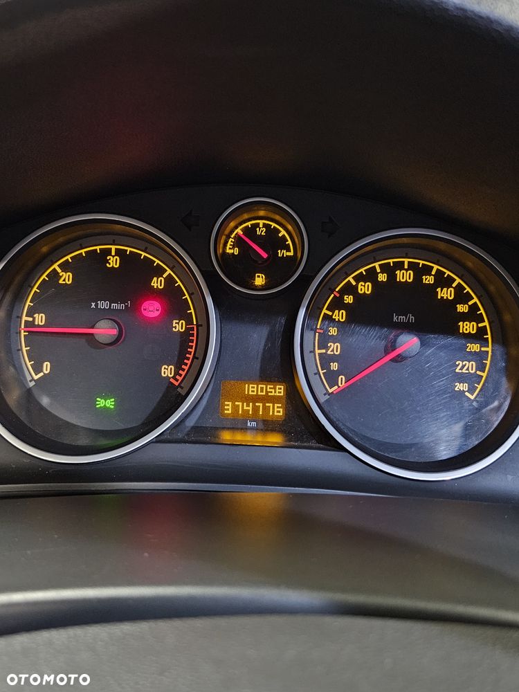 Opel Astra 1.7 CDTI - 8