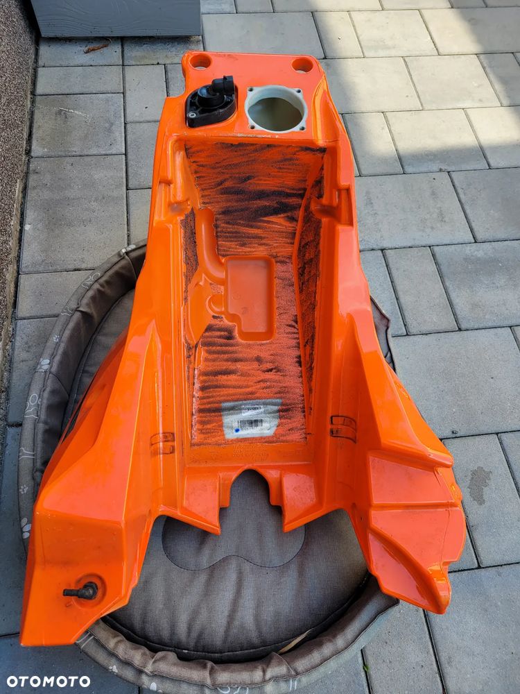 Bak, zbiornik paliwa KTM 1290 Super Duke 17-20 - 27