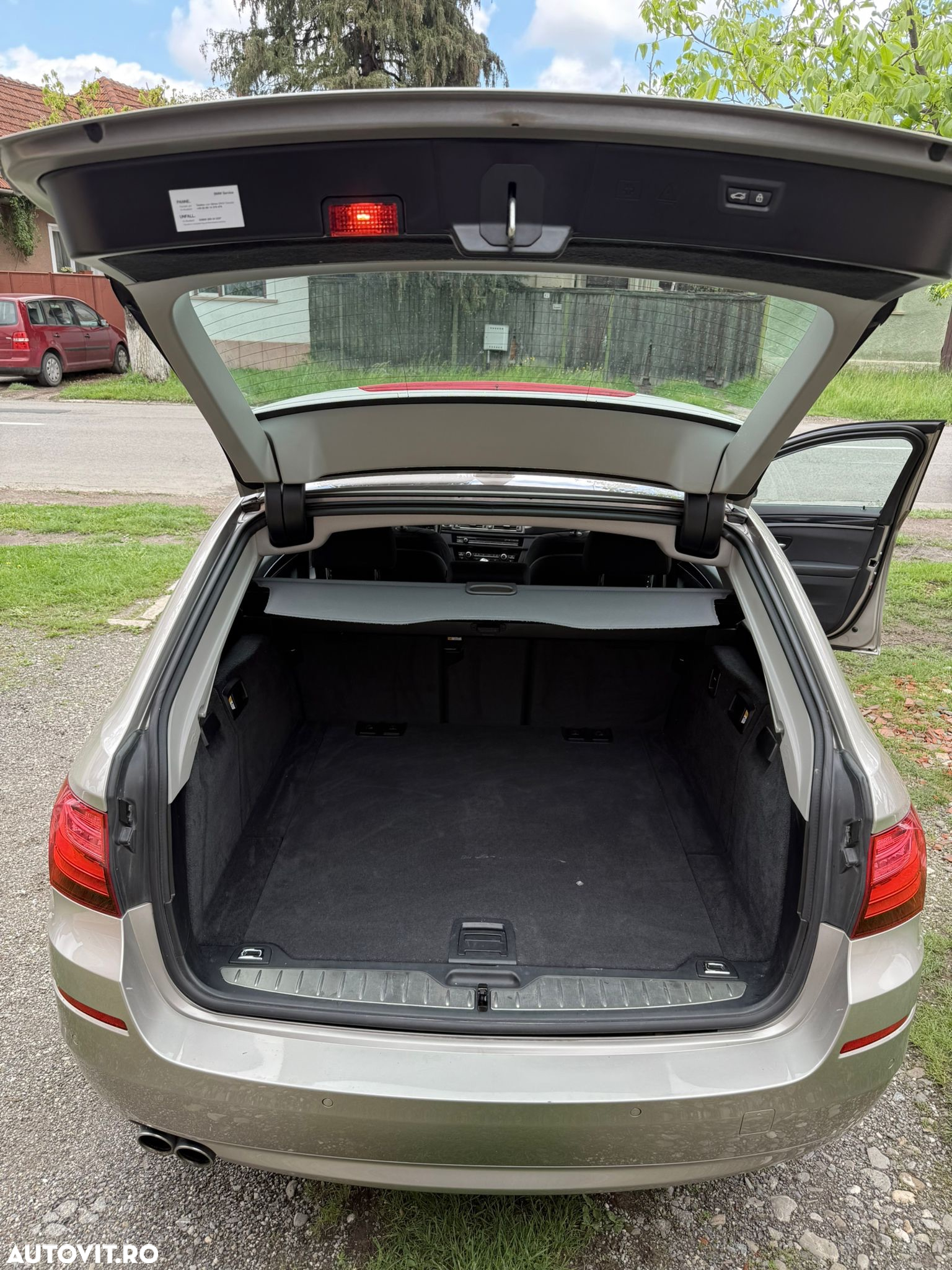 BMW Seria 5 525d Touring Sport-Aut. - 5