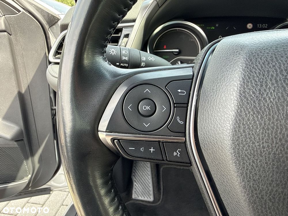 Toyota Camry 2.5 Hybrid Executive CVT - 22