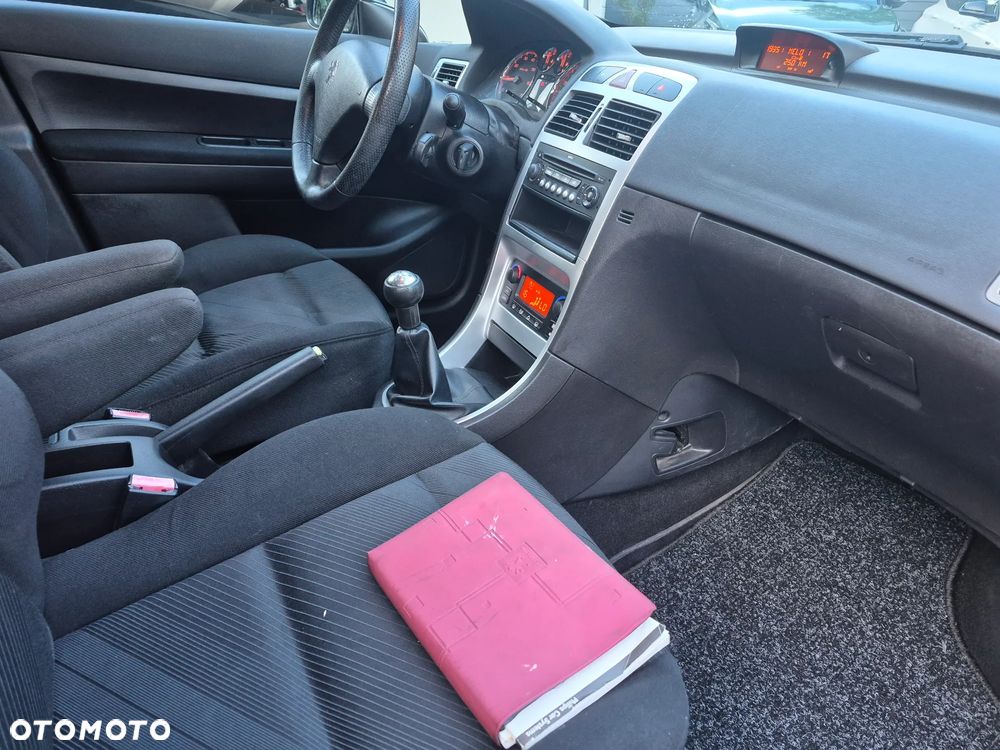 Peugeot 307 110 OXYGO - 19