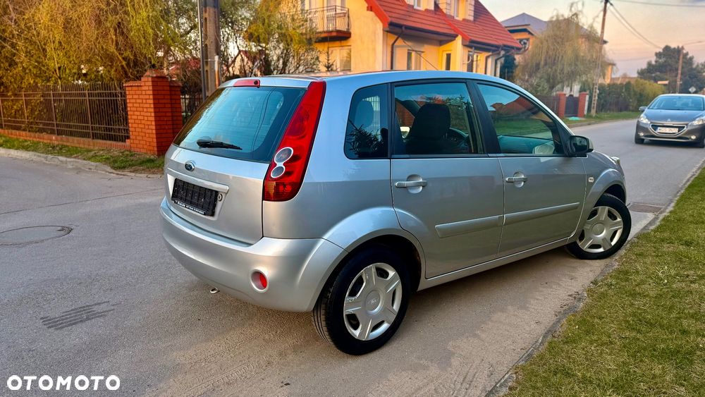 Ford Fiesta 1.4 Silver Magic - 4