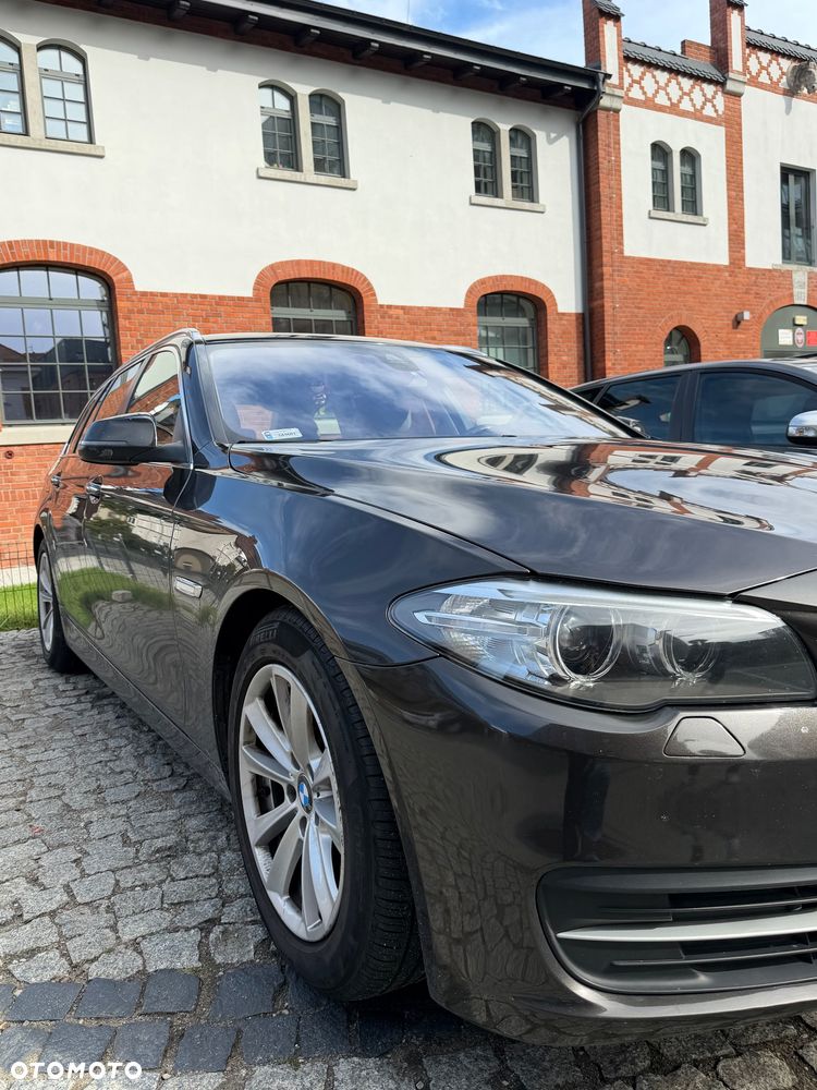 BMW 518D Touring 2016 photo 3