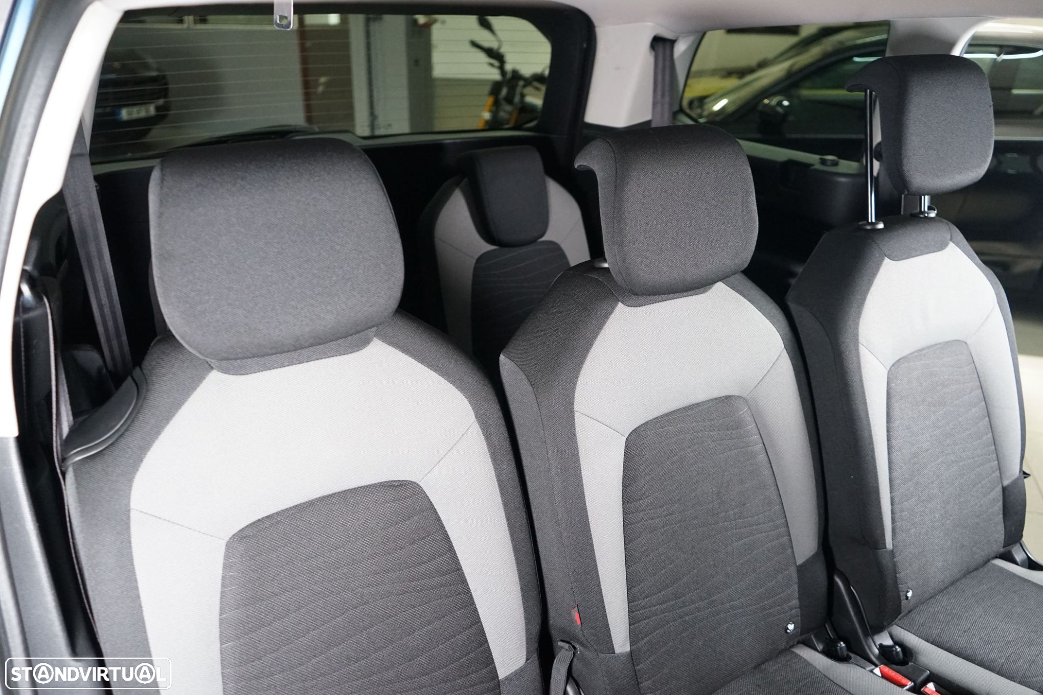 Citroën C4 Picasso 1.6 BlueHDi Shine EAT6 - 37