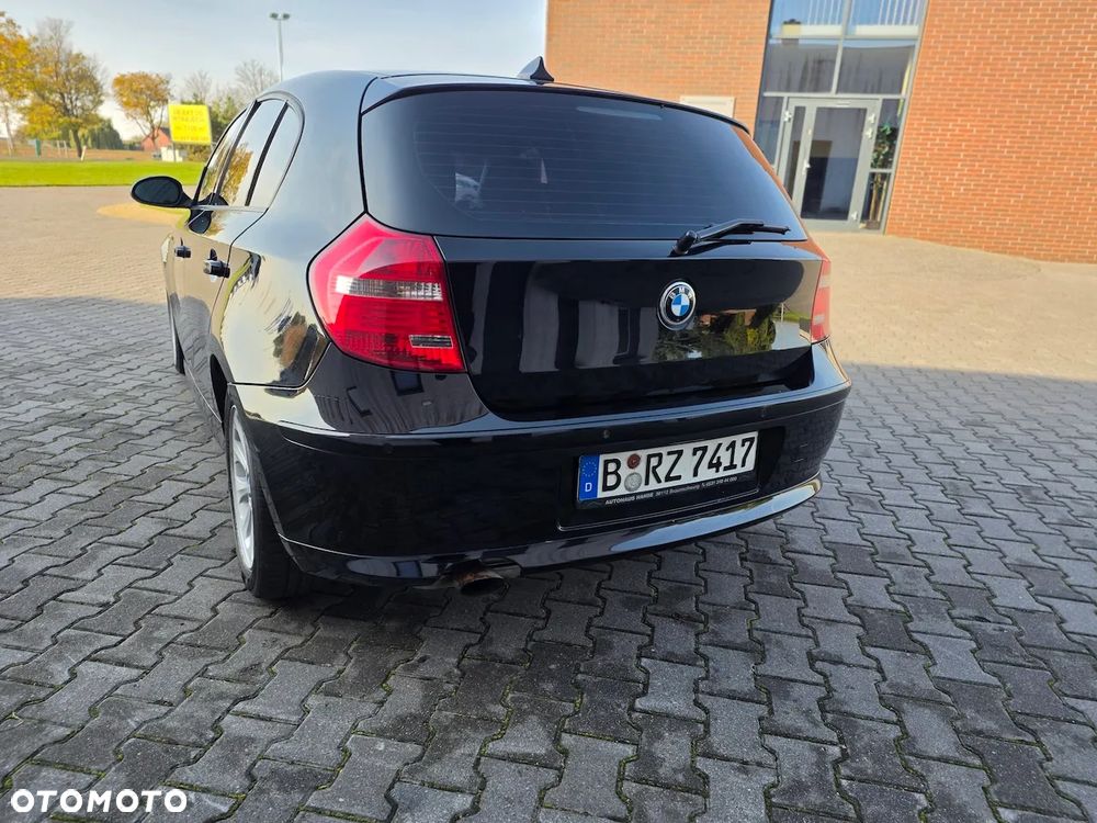 BMW Seria 1 116I 2008 photo 3
