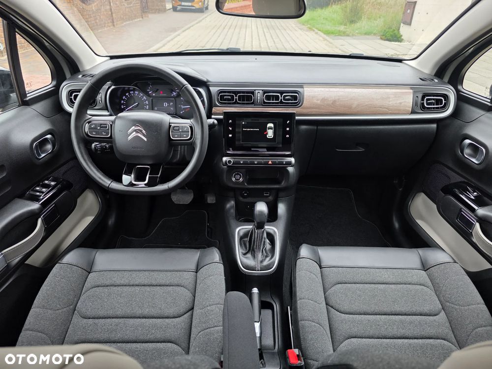 Citroën C3 1.2 PureTech Shine EAT6 - 22