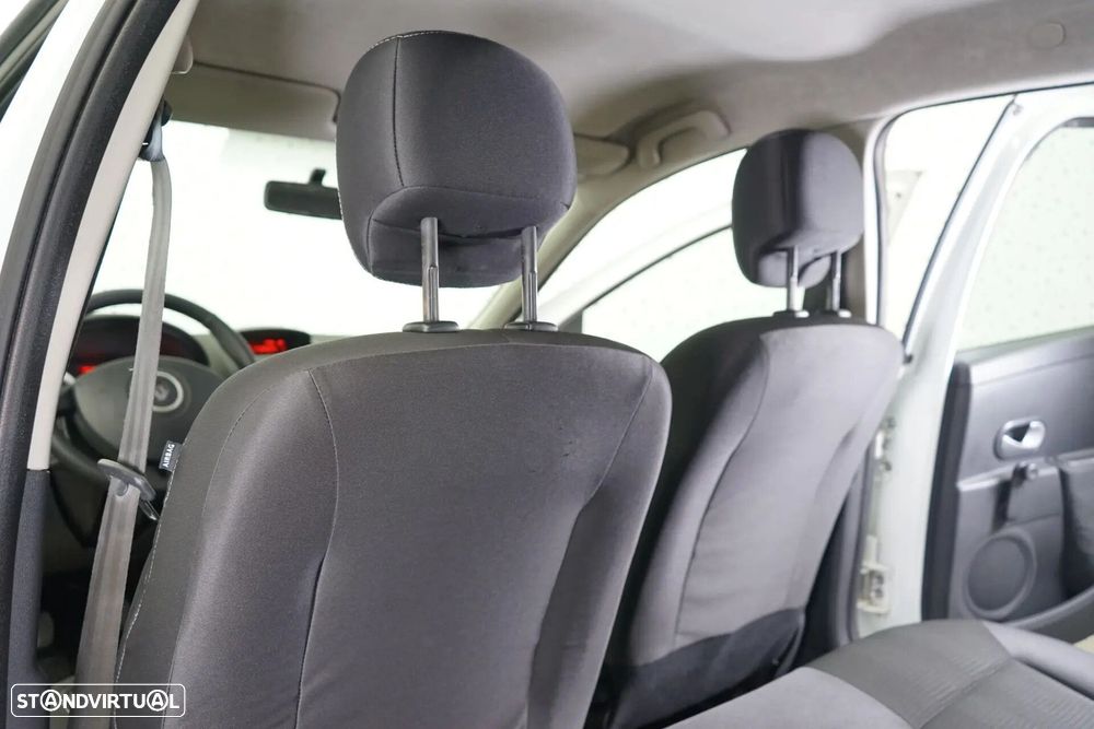 Renault Clio 1.5 dCi Business - 25