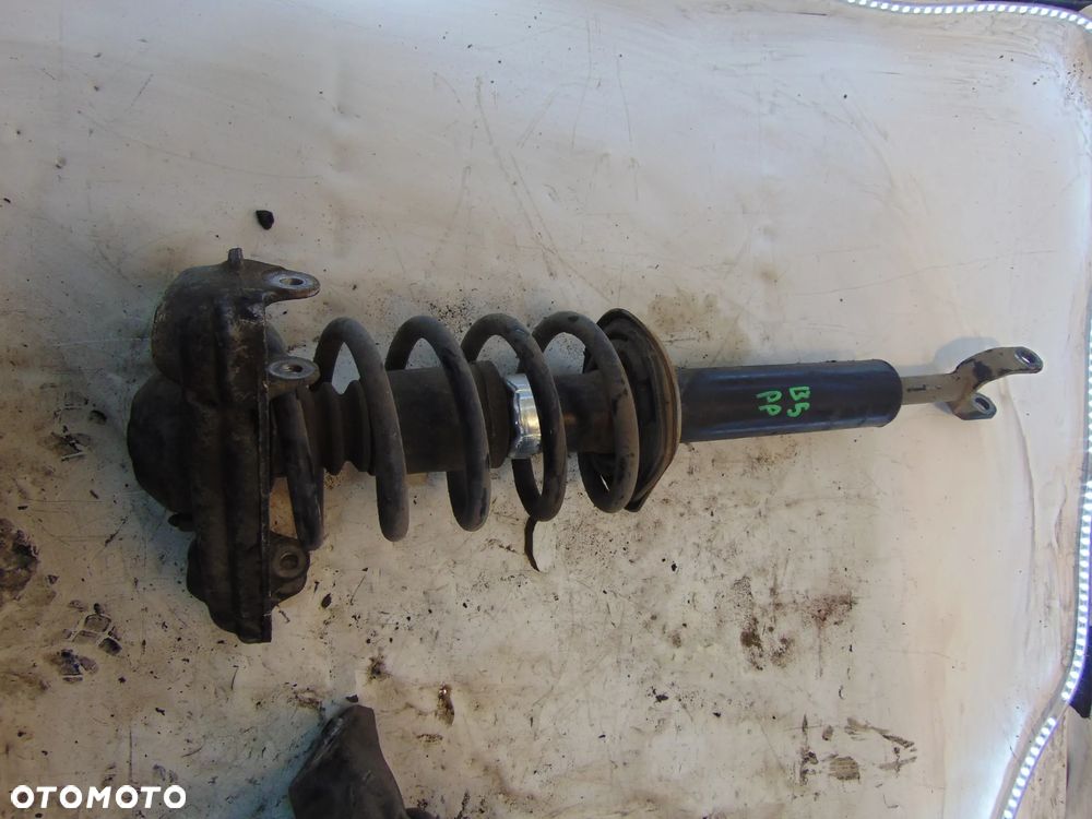 Amortyzatory passat b5 przód cena sztuka - 4