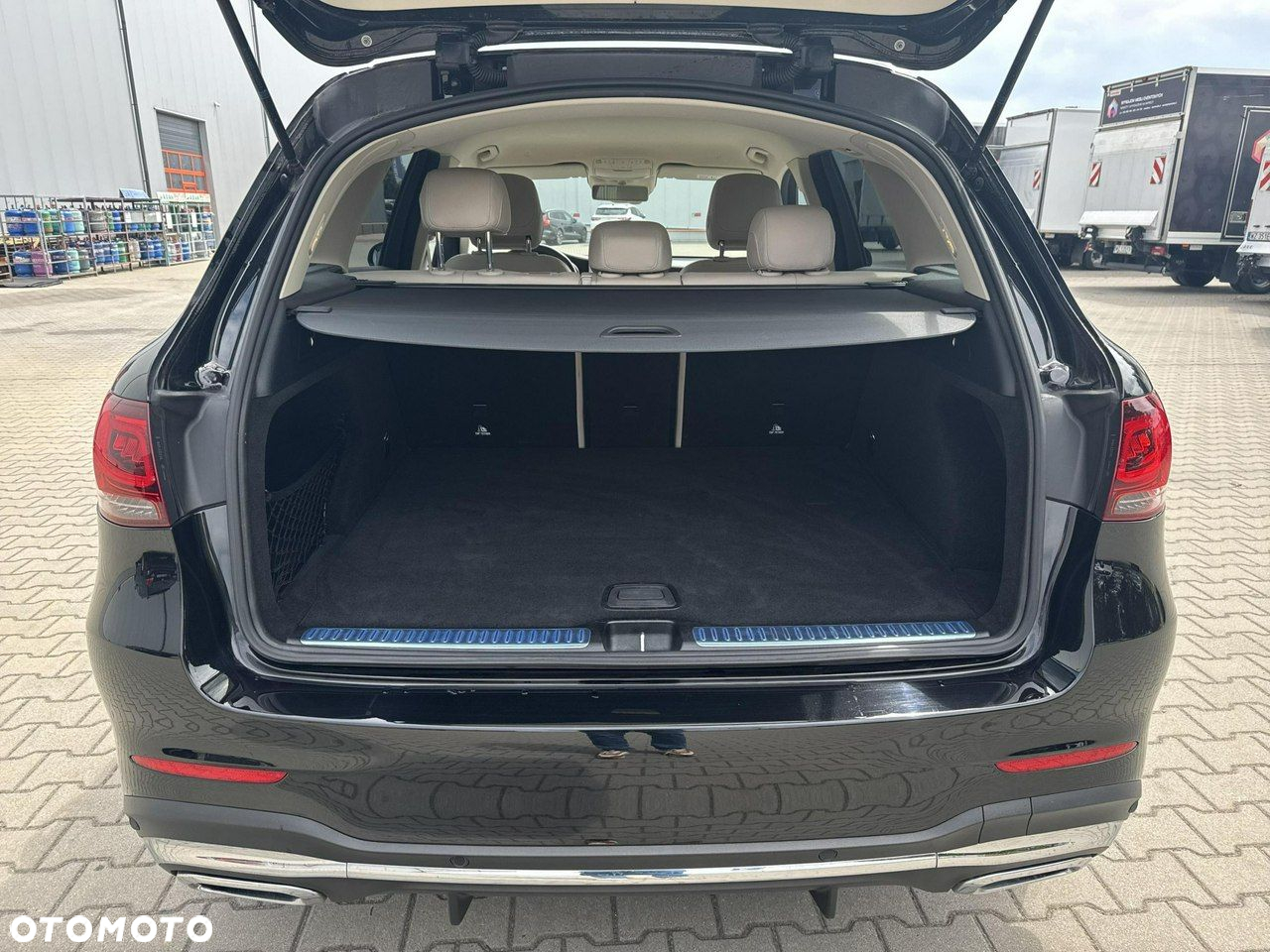 Mercedes-Benz GLC - 16