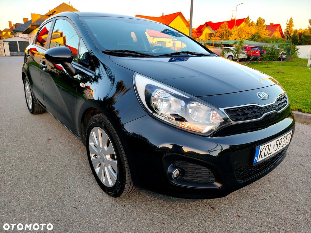 Kia Rio 1.4 Fifa World Cup Edition - 5
