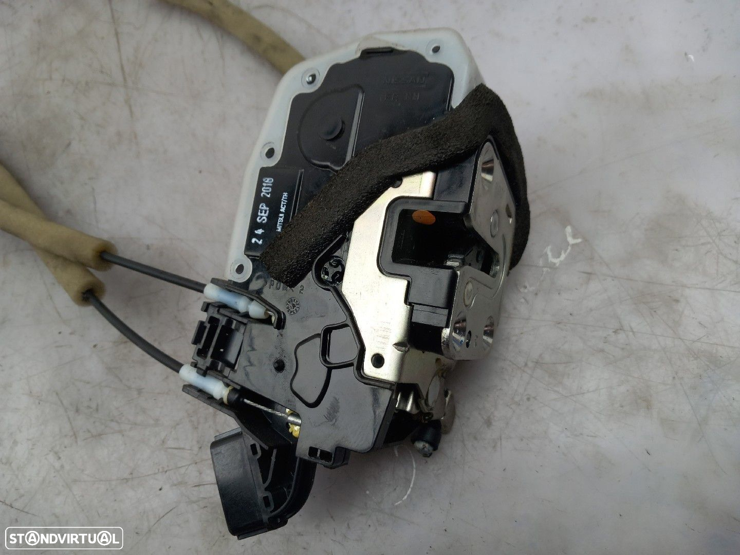 Fechadura / fecho porta frente direito NISSAN Leaf EV (ZE1) - 3