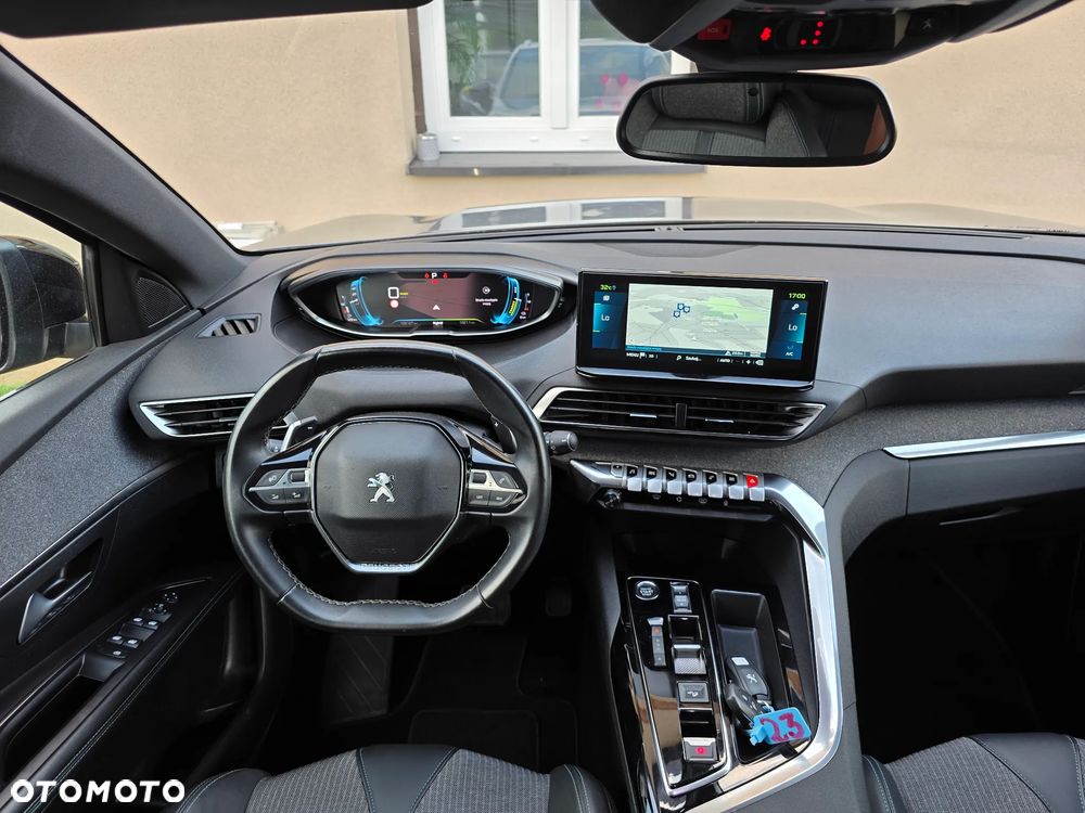 Peugeot 3008 1.6 PureTech Hybrid4 PHEV Allure S&S EAT8 - 24