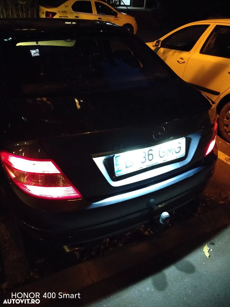 Mercedes-Benz C 220 CDI DPF Automatik BlueEFFICIENCY Avantgarde - 9