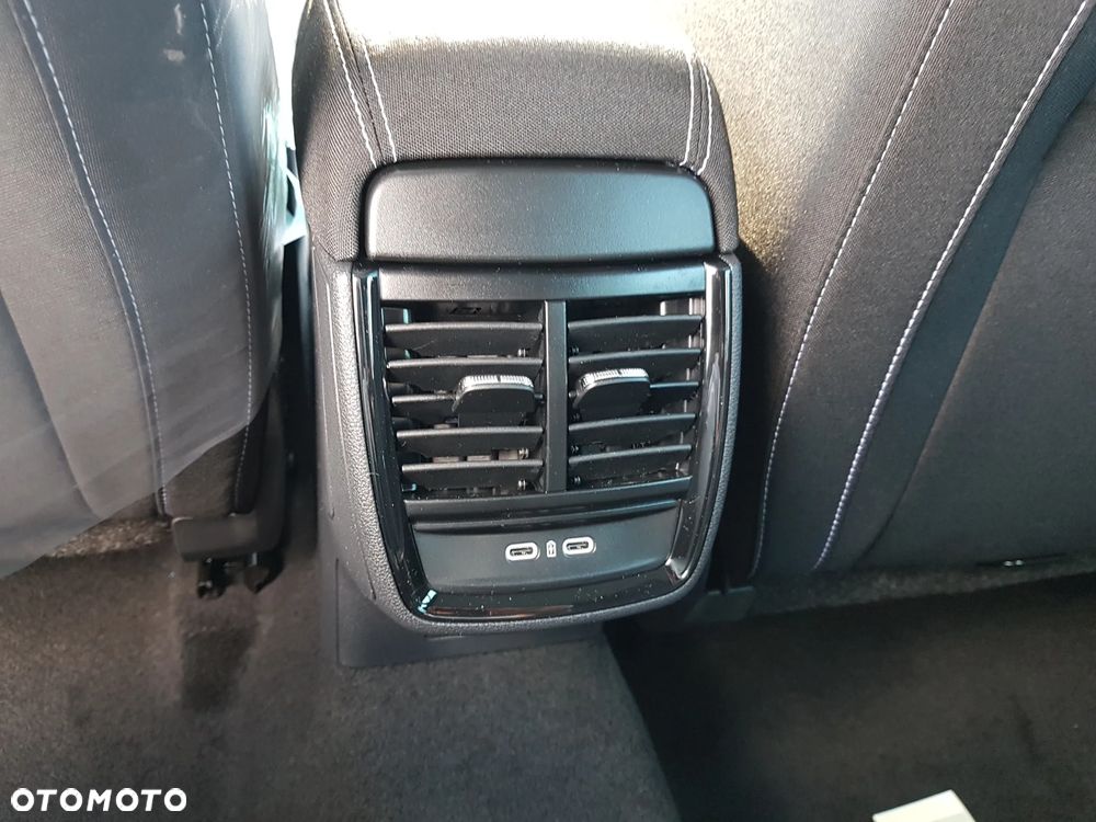 Skoda Kamiq 1.0 TSI Monte Carlo DSG - 15