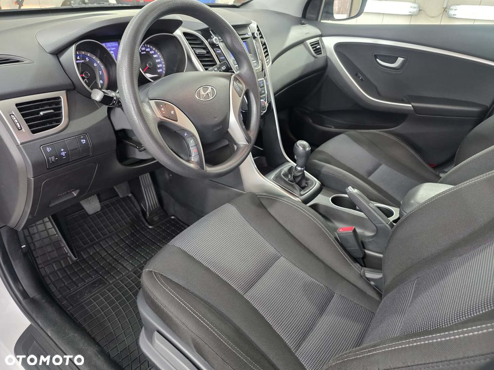 Hyundai i30 1.4 Fifa World Cup Edition - 34